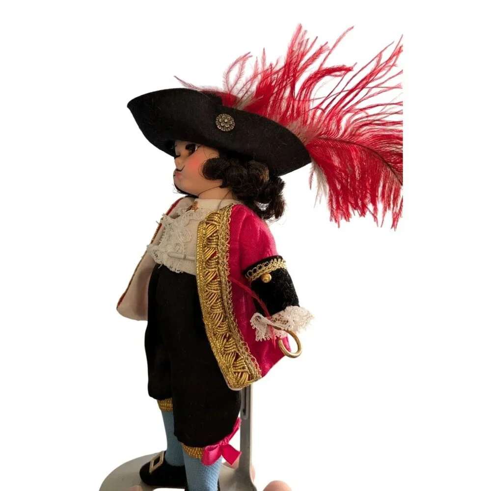 Madame Alexander Captain Hook Storyland Doll 8-Inch, copyright 1998 In Original - Picture 3 of 6
